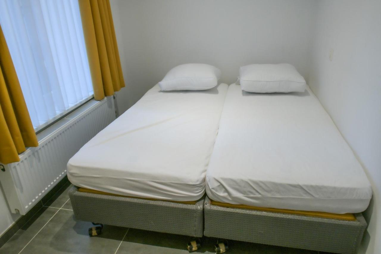 Modern Gelijkvloers Gezinsappartement Knokke-Heist Buitenkant foto