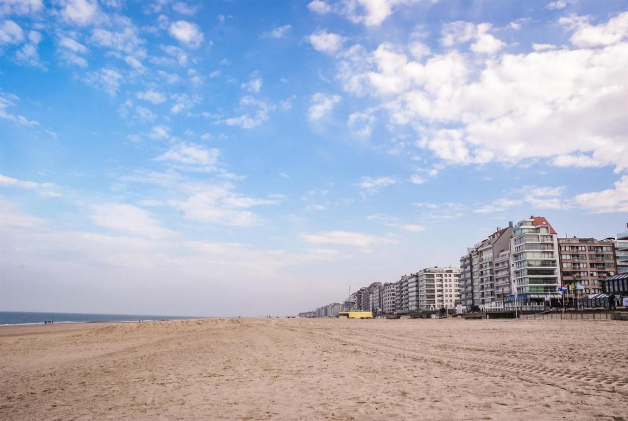 Modern Gelijkvloers Gezinsappartement Knokke-Heist Buitenkant foto